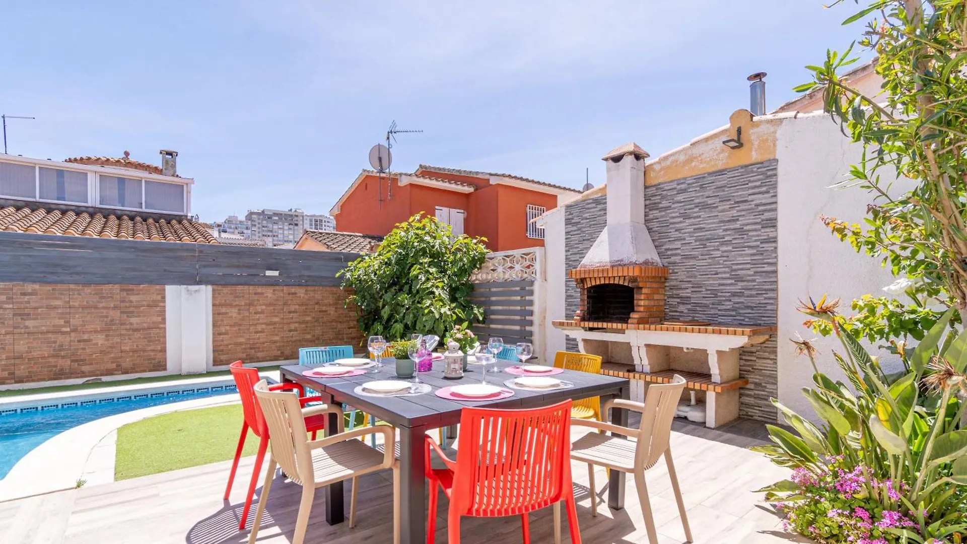 Apart-Rent Casa Con Piscina Montgri 0125 Empuriabrava
