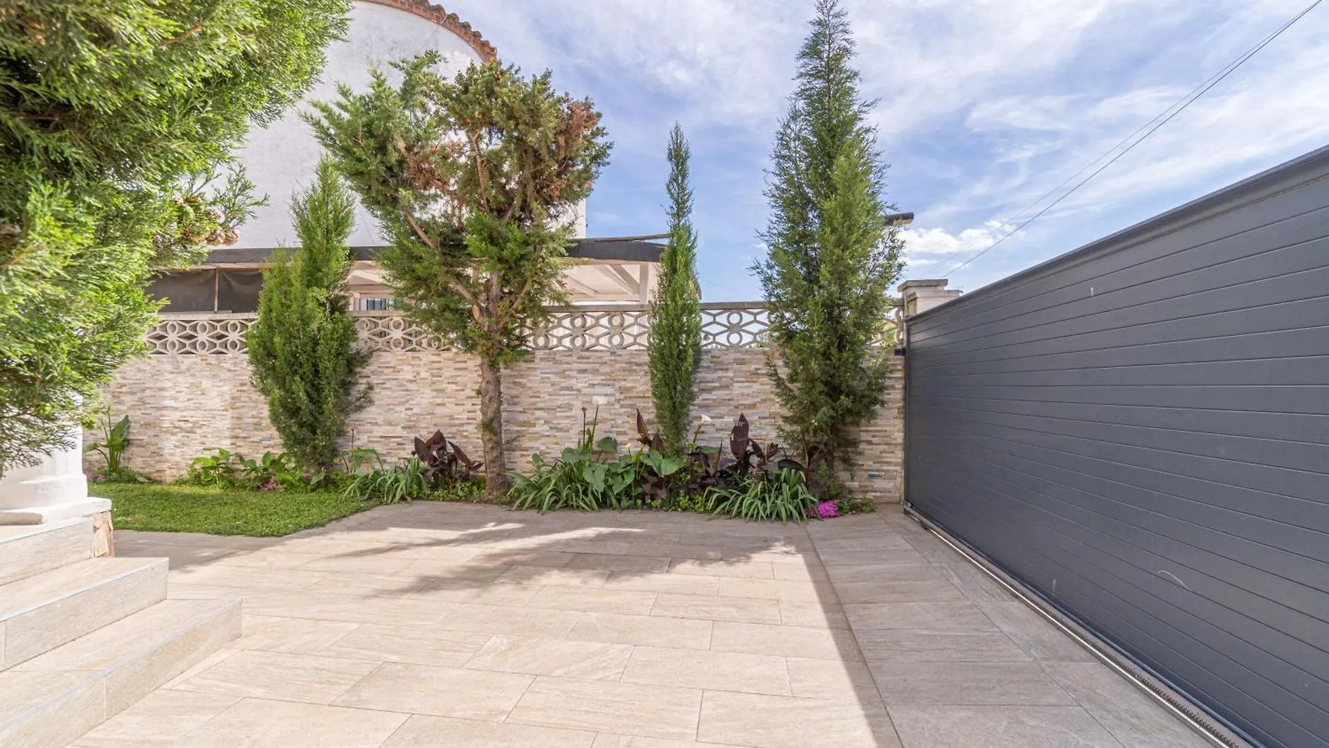 Apart-Rent Casa Con Piscina Montgri 0125 Empuriabrava