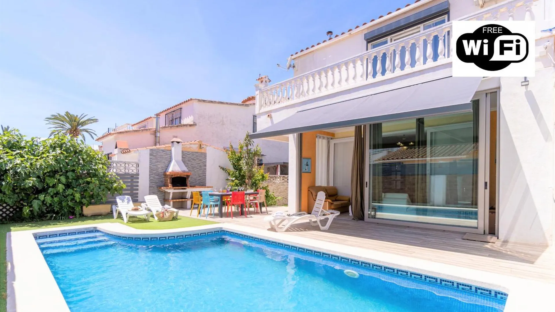 Apart-Rent Casa Con Piscina Montgri 0125 Empuriabrava Spain